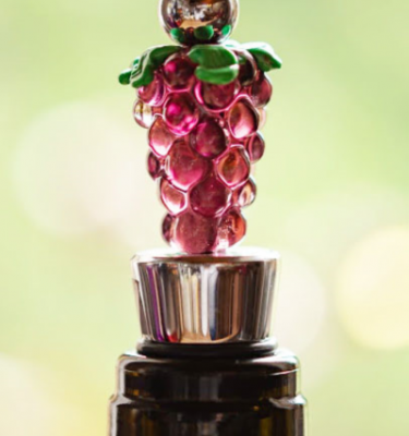 bouchon-universel-grappe-de-raisin-rouge-en-verre-de-murano-accessoire-vin-et-champagne-objet-design
