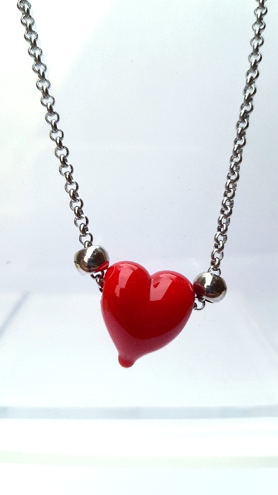 collier-coeur-rouge-passion-perle-contemporaine-coeur-en-verre-de-murano