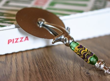 roulette-a-pizza-design-arts-de-la-table-objet-de-createur