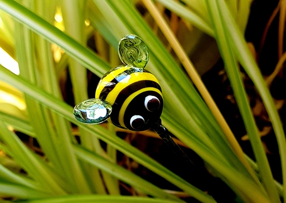 pic-plantes-abeille-abeille-en-verre-de-murano-tige-decorative-a-planter