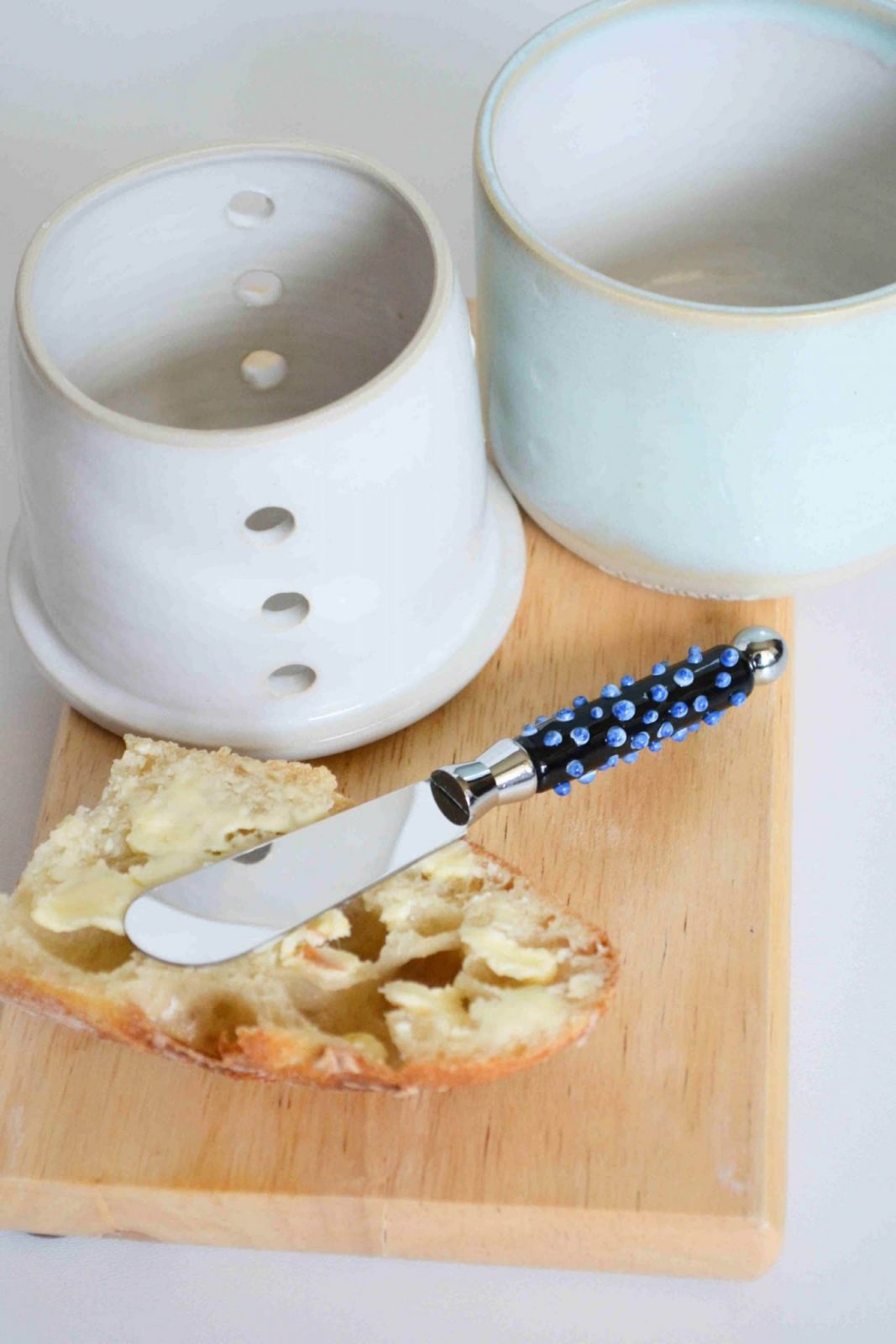 arts-de-la-table-lart-et-la-maniere-de-beurrer-ses-tartines-cendrine-m-fileuse-de-verre-obstinnee
