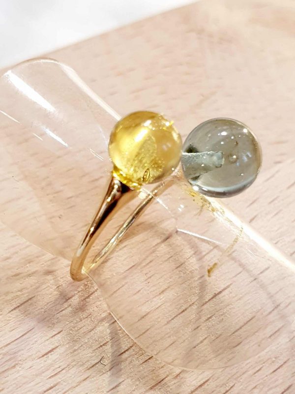 bague-perles-de-verres-dore-et-transparente-filee-au-chalumeau-bague-reglable-perles-de-verre-murano