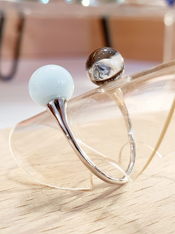 bague-perles-de-verres-blanche-et-transparente-filees-a-la-flamme-acier-inoxydable-perles-de-verre-murano