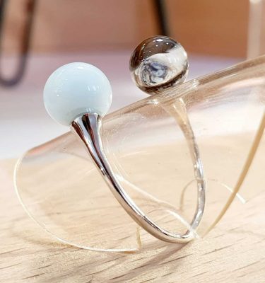 bague-perles-de-verres-blanche-et-transparente-filees-a-la-flamme-acier-inoxydable-perles-de-verre-murano