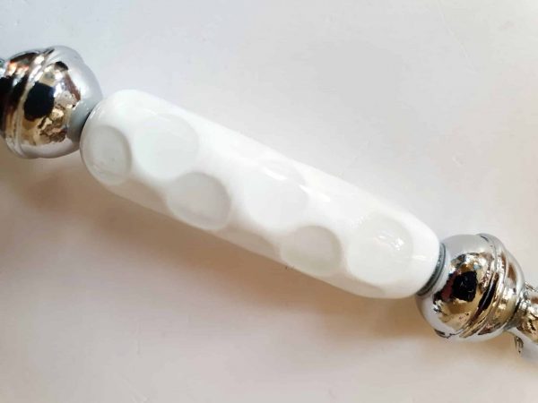pelle-a-tarte-blanche-acier-inoxydable-et-verre-de-murano-file-a-la-flamme