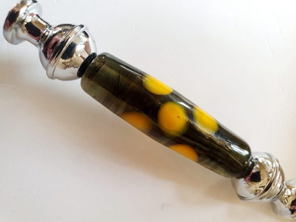 pelle-a-tarte-noir-acier-inoxydable-et-verre-de-murano-file-a-la-flamme
