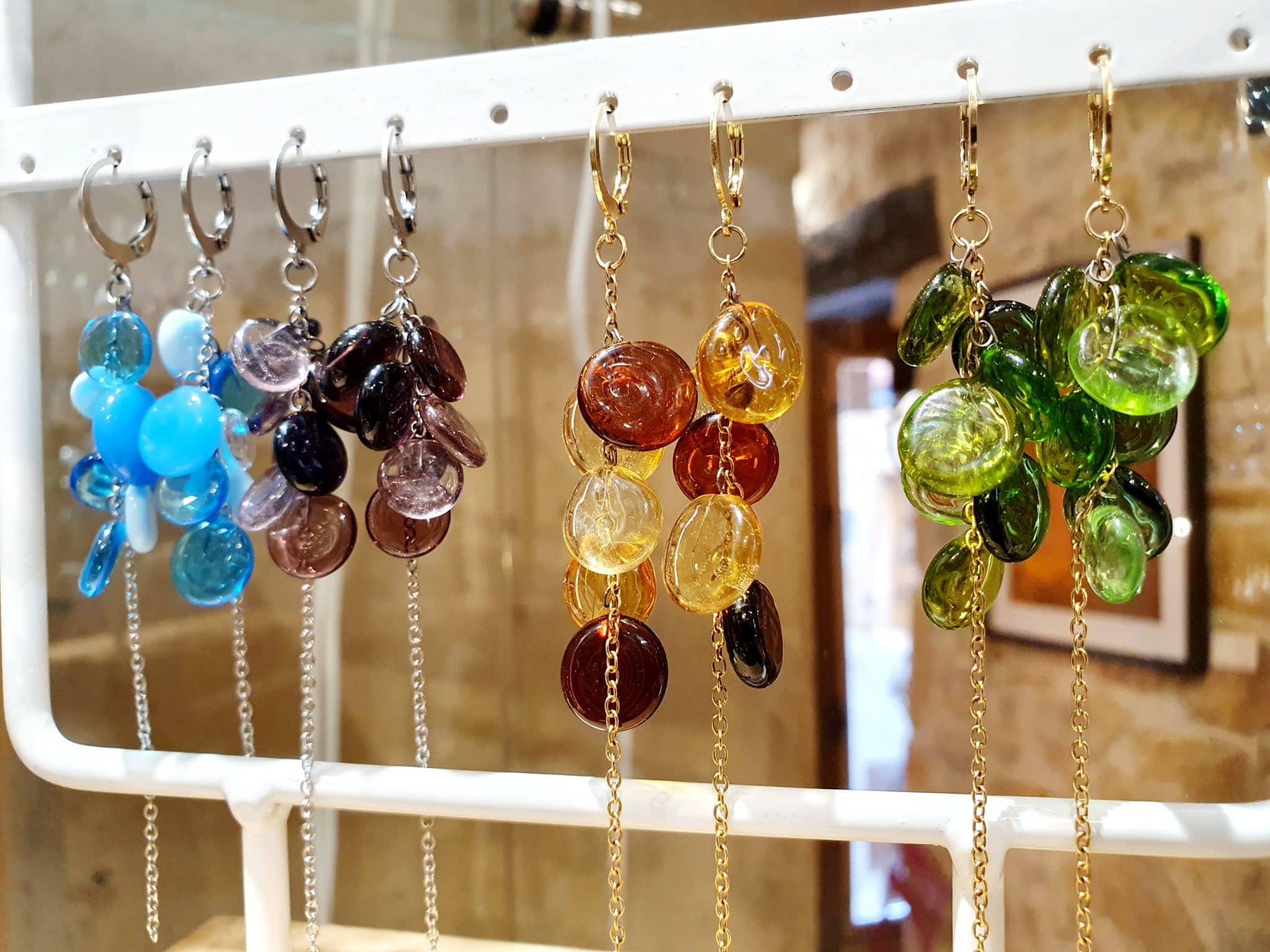 boucles-doreilles-grappe-en-verre-de-murano-file-au-chalumeau