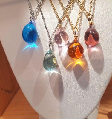 Collier Goutte en Verre de Murano filé au chalumeau